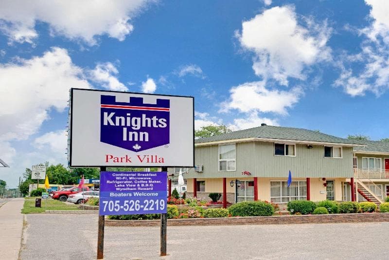 Knights Inn Midland 4