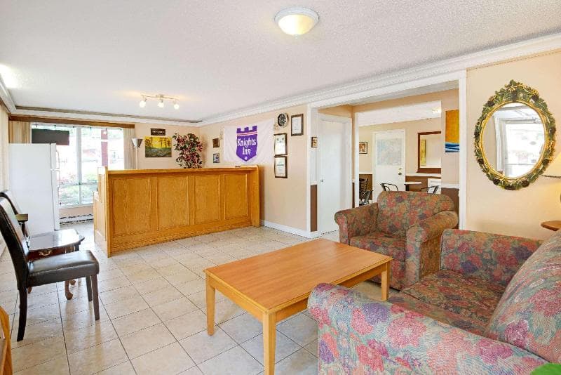 Knights Inn Midland 3