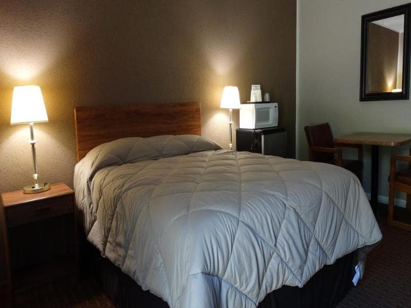 Attican Motel 3
