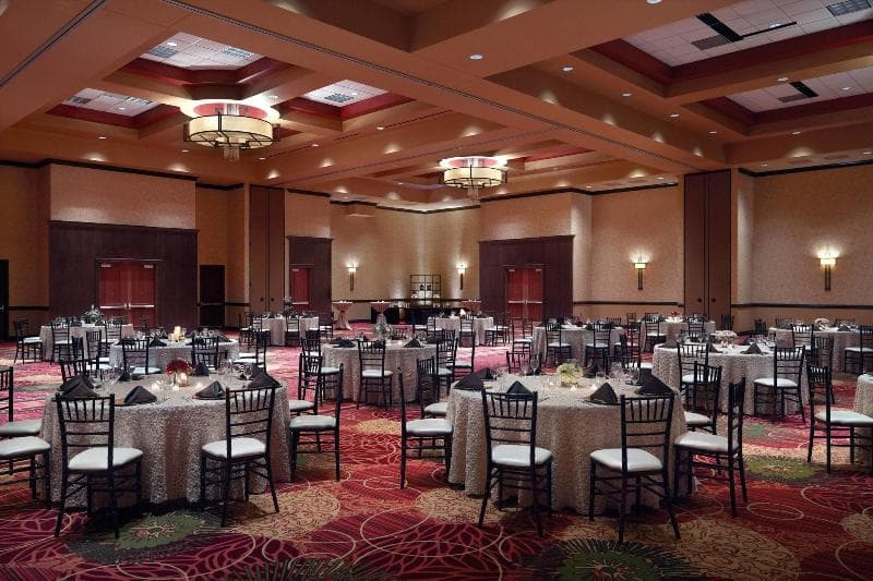 Bloomington-Normal Marriott Hotel & Conference Center photo 1