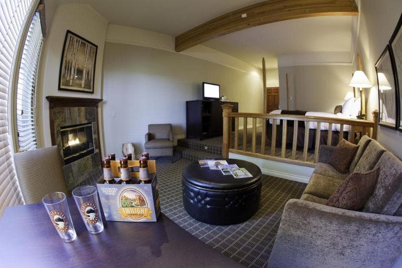 Pine Ridge Inn photo 1