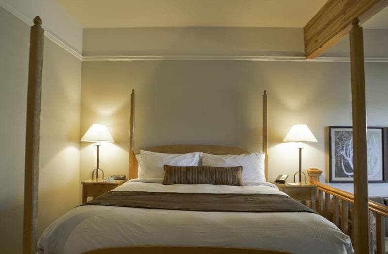 Pine Ridge Inn 2