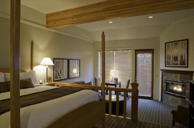 Pine Ridge Inn 3
