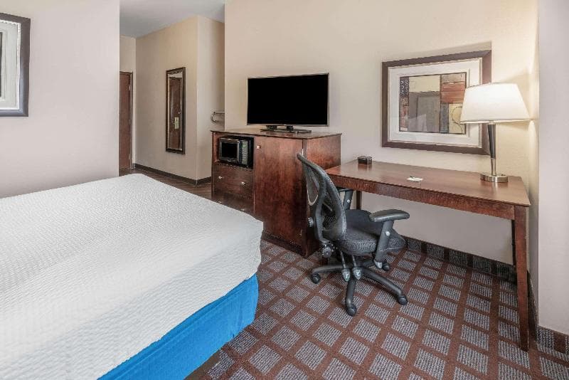 La Quinta Inn & Suites by Wyndham Bozeman 5