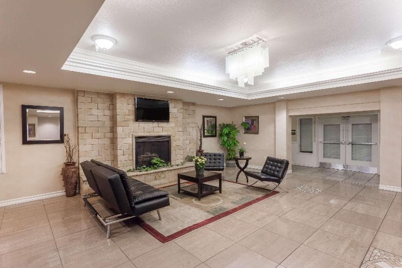 Hawthorn Suites by Wyndham Victorville 2
