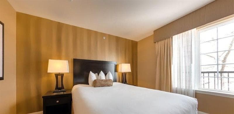 American Hotel 4