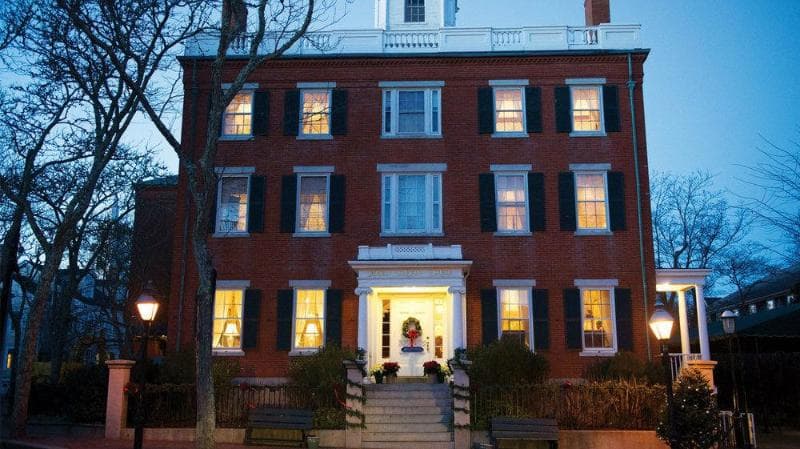 Jarred Coffin House 4