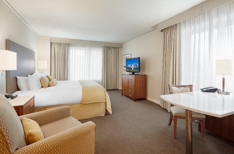 Intercontinental Suites Cleveland 3