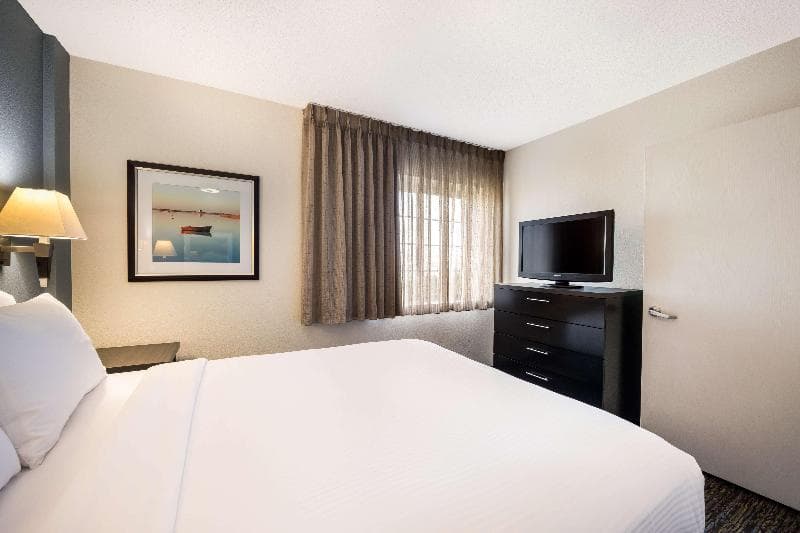 Sonesta Simply Suites Columbus Airport Gahanna photo 1