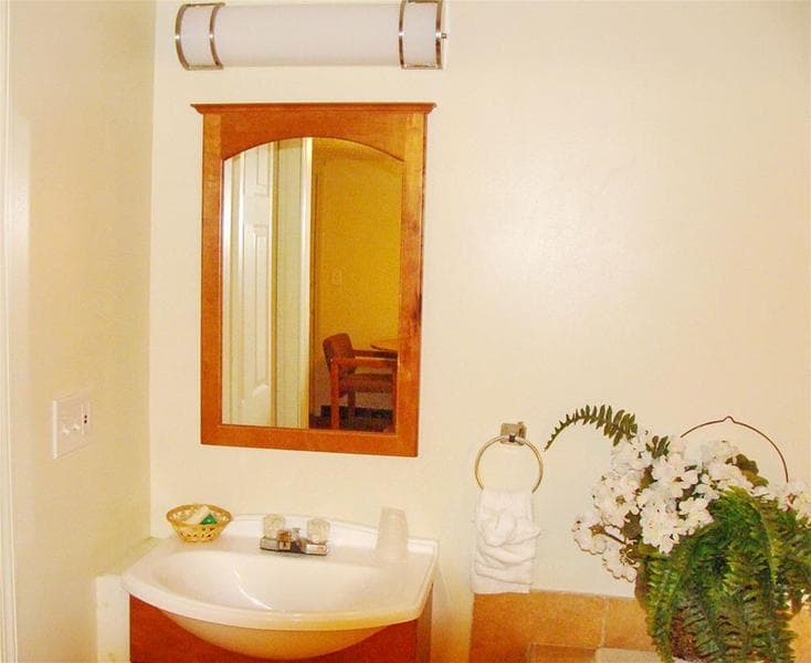 Flagship Inn & Suites photo 1