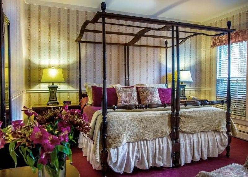 The Queen Anne Inn & Resort 3