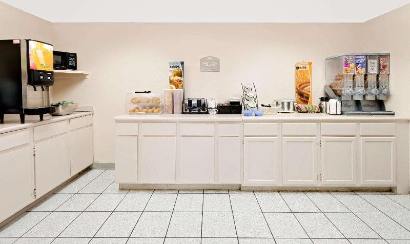 Microtel Inn & Suites By Wyndham Joplin 3
