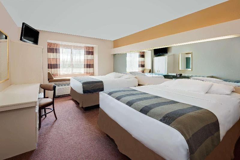 Microtel Inn & Suites By Wyndham Joplin 2