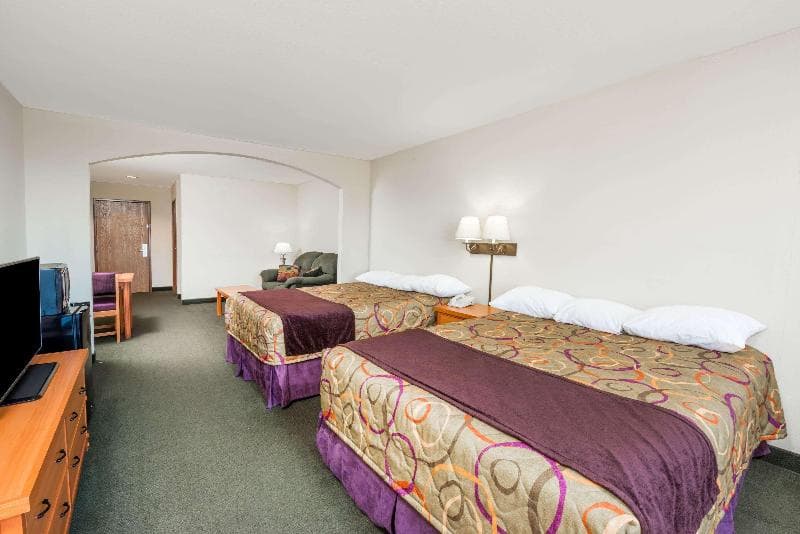Super 8 by Wyndham Columbia East 3