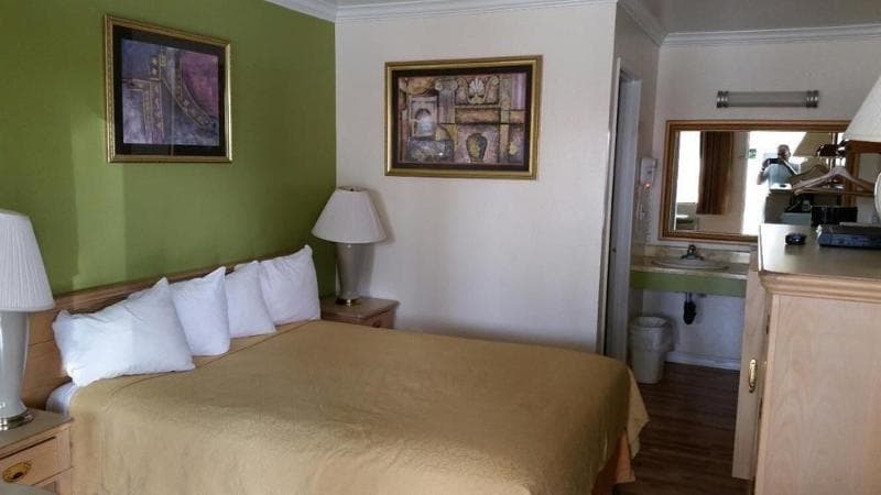 Kelseyville Motel photo 1