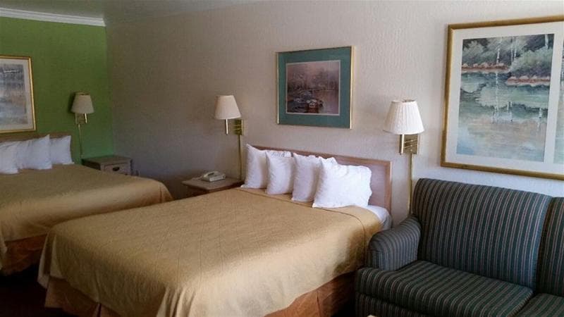 Kelseyville Motel 4