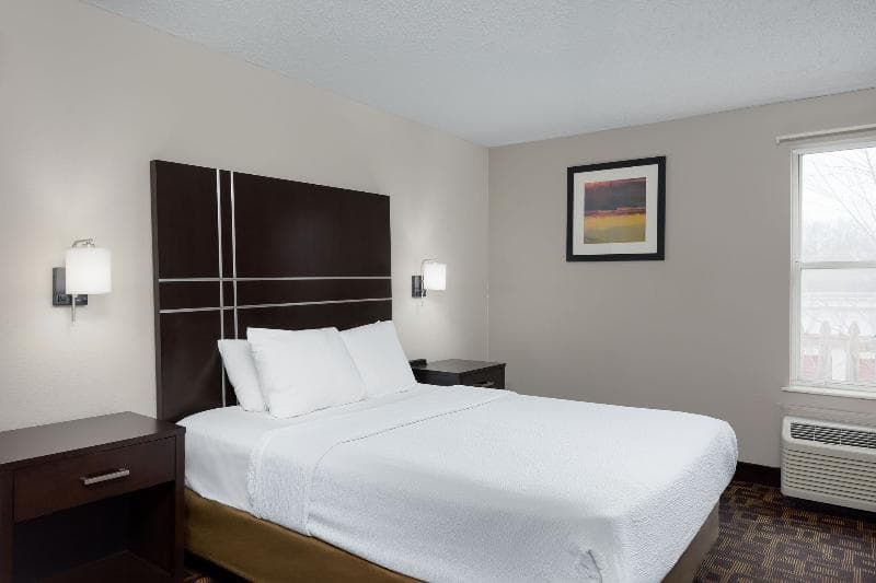 Surestay Plus Hotel By Best Western Chattanooga photo 1