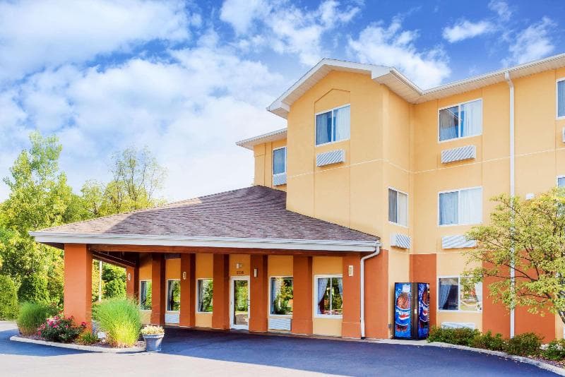 Baymont By Wyndham Oxford 4
