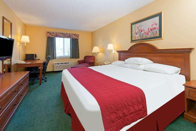 Baymont By Wyndham Oxford 5