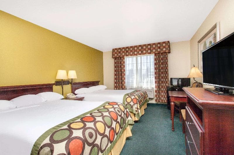 Super 8 by Wyndham McCall photo 1