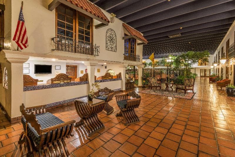 Ramada by Wyndham Las Cruces Hotel & Conference Center 3
