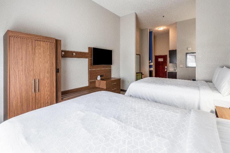 Holiday Inn Express Statesville photo 1