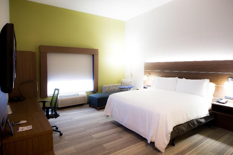 Holiday Inn Express Statesville 5
