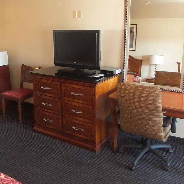 Holiday Motel Oakdale 5