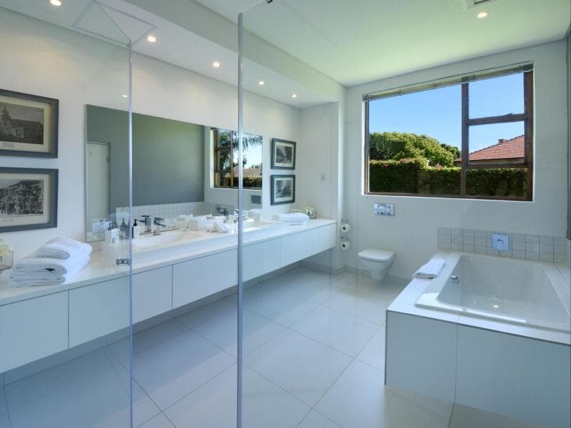 The Clarendon Fresnaye Hotel 4