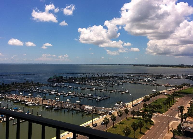 Holiday Inn Corpus Christi Downtown Marina 4