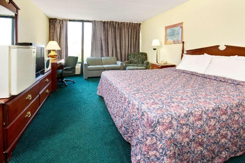 Days Inn By Wyndham Sharonville 4