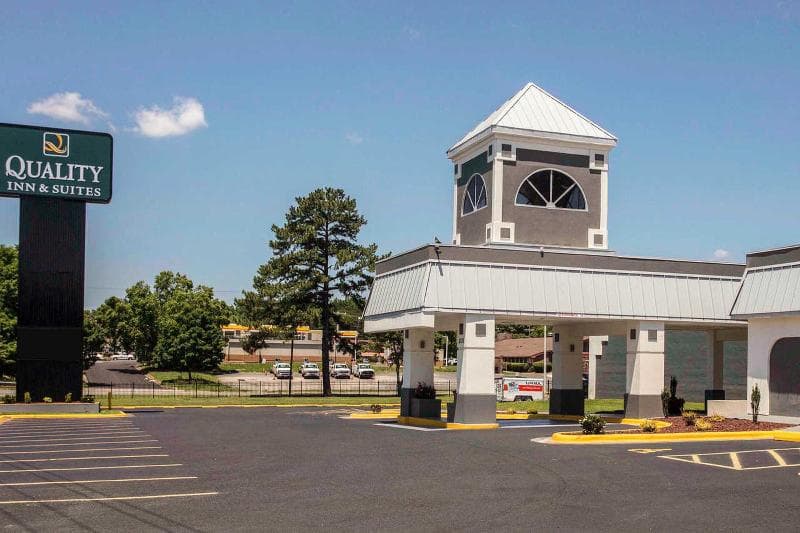 Quality Inn And Suites University Area 4