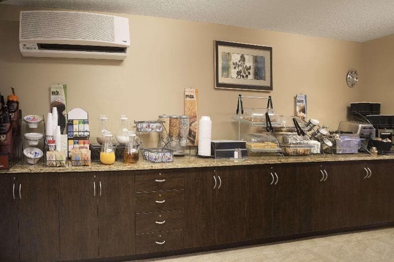 Microtel Inn And Suites By Wyndham Marion/Cedar Rap 3