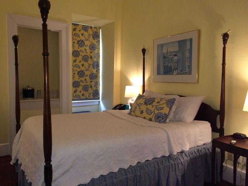 Barksdale House Inn 4
