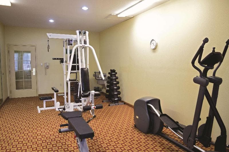 La Quinta Inn & Suites by Wyndham Alice 2