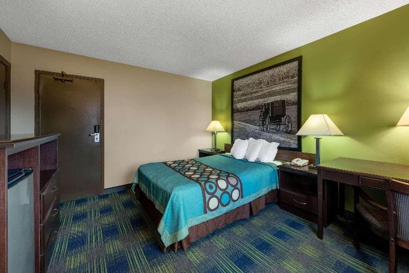 Super 8 By Wyndham Cleveland 5