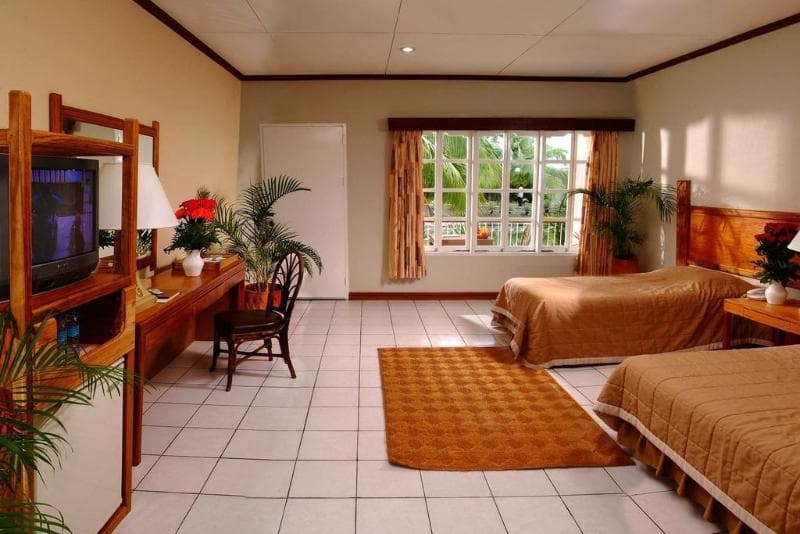 Almont Inland Resort 3