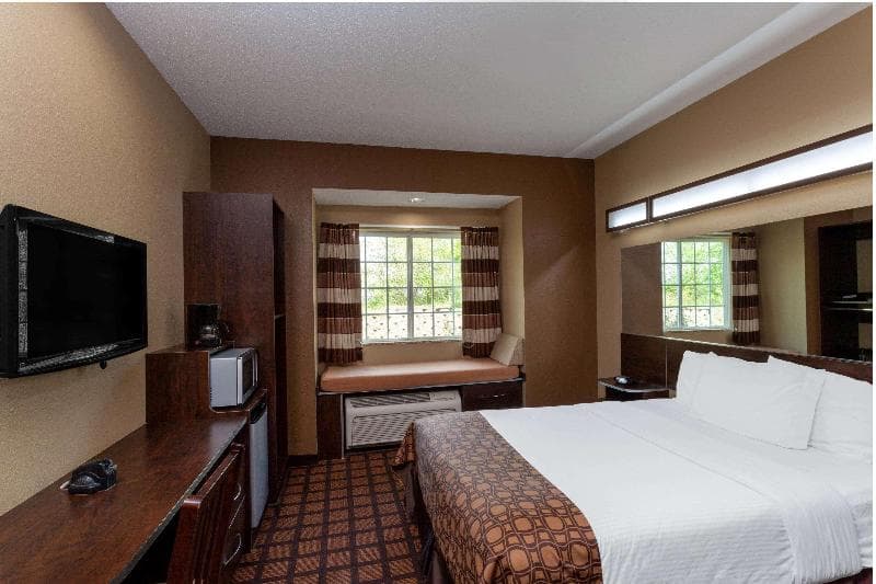 Microtel Inn & Suites By Wyndham Columbia/At Fort Jackson 4