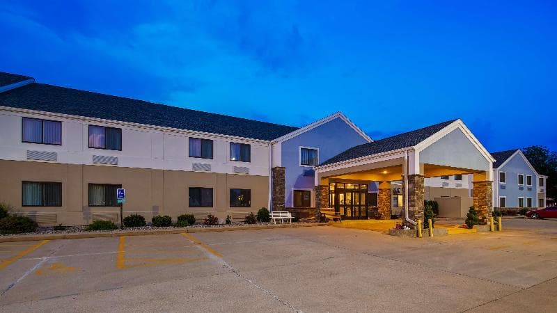 Best Western University Inn 2