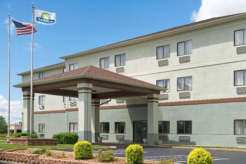 Days Inn by Wyndham Collinsville 5