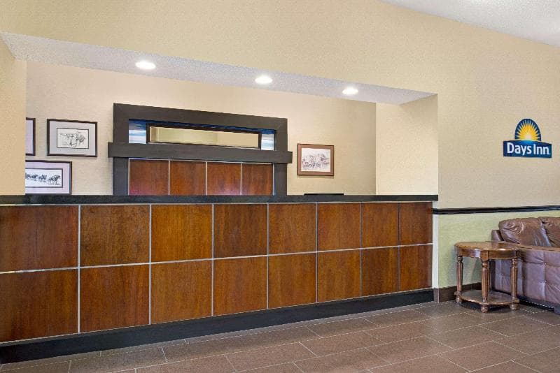 Days Inn by Wyndham Collinsville 2