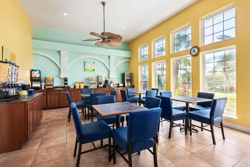Days Inn by Wyndham Port Aransas 4