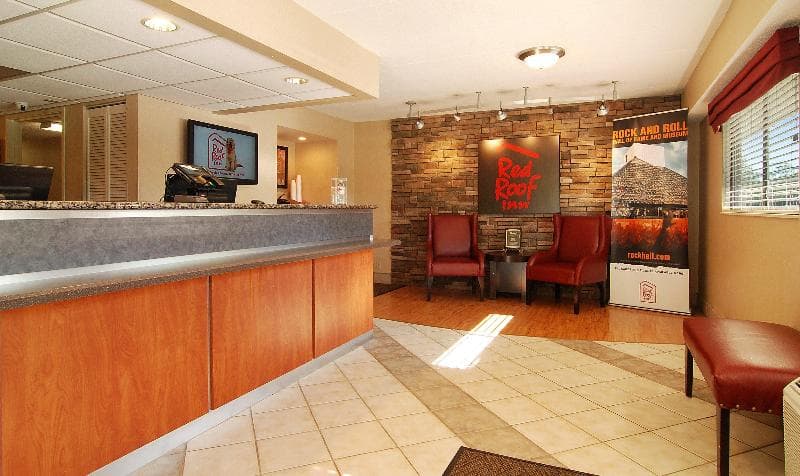 Red Roof Inn Cleveland - Westlake 4