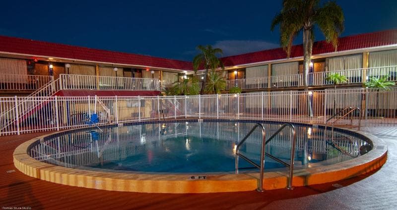 Express Inn & Suites Clearwater main