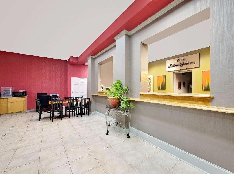 Rodeway Inn 3