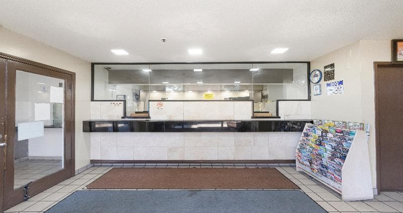 Budget Inn And Suites 3