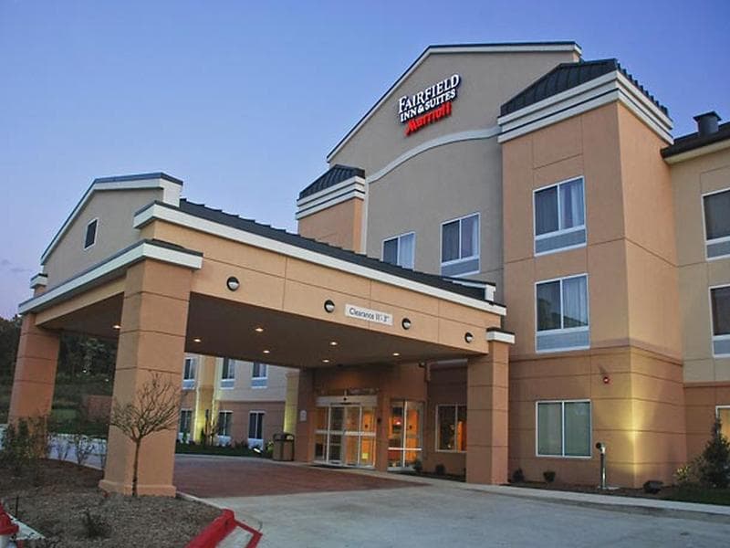 Fairfield Inn & Suites Columbia 2