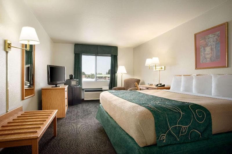 Travelodge by Wyndham Cheyenne 5