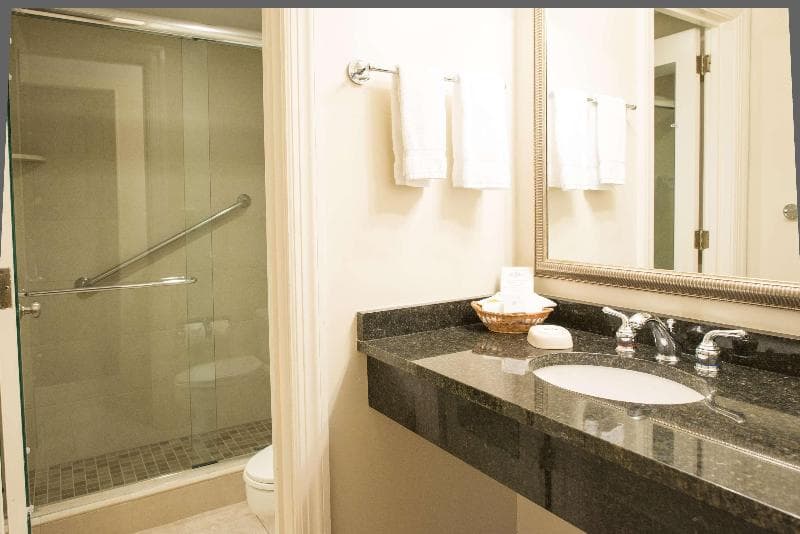 Kings Courtyard Inn 3