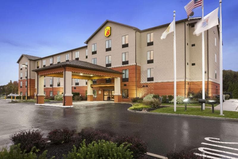 Super 8 By Wyndham Pennsville/Wilmington photo 1
